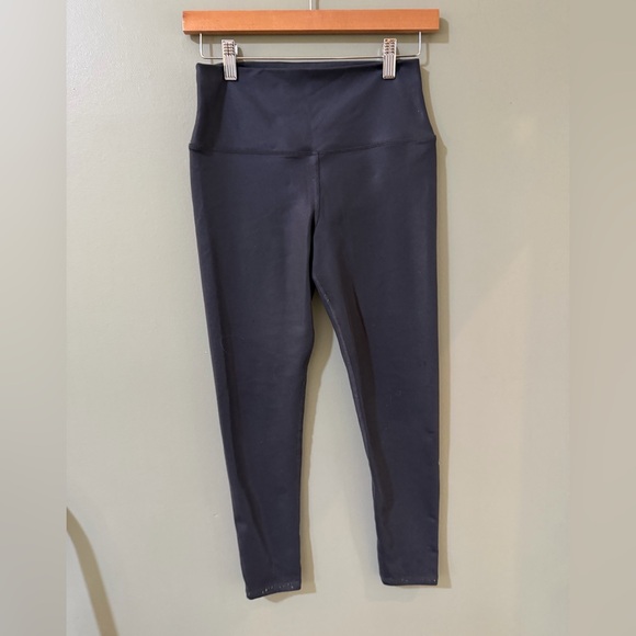 ALO Yoga Pants - ALO airbrush high waisted 7/8 length leggings in slate grey size small